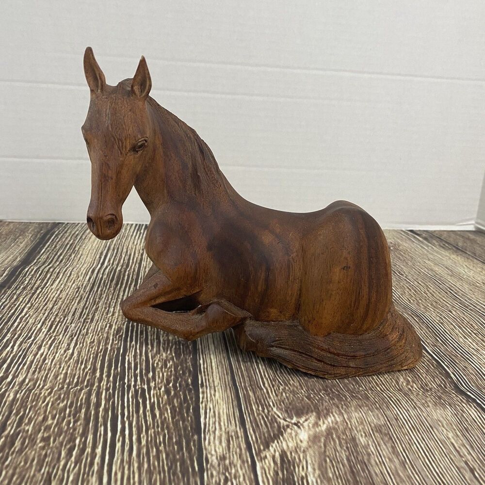 Vtg Handcrafted Horse Figure Crushed Pecan Shell/Resin Laying Down Resting